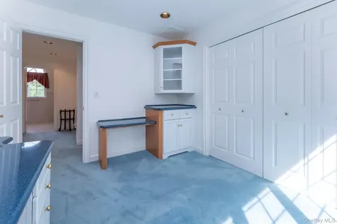 25 Alison Court Kingston NY 12401