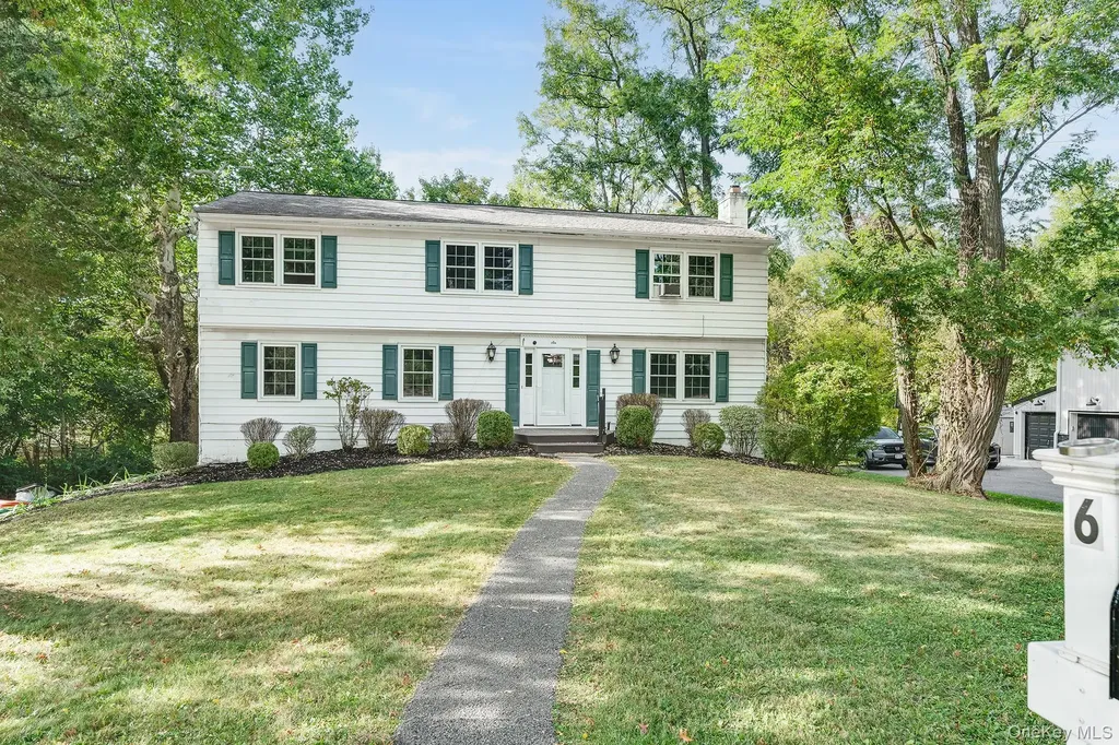 6 Old Mill Drive Poughkeepsie NY 12603