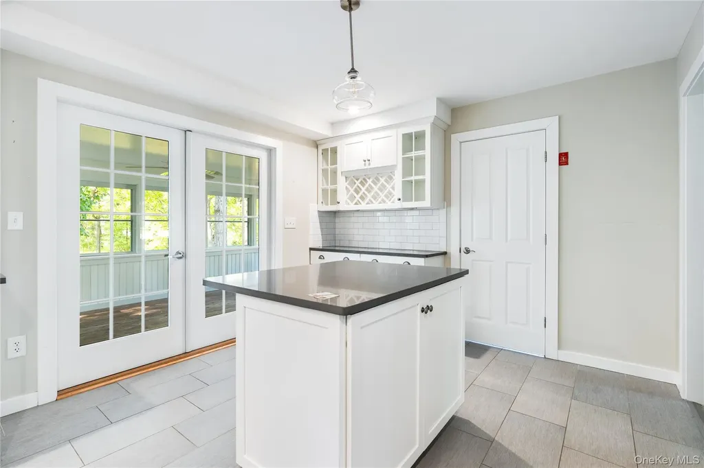6 Old Mill Drive Poughkeepsie NY 12603