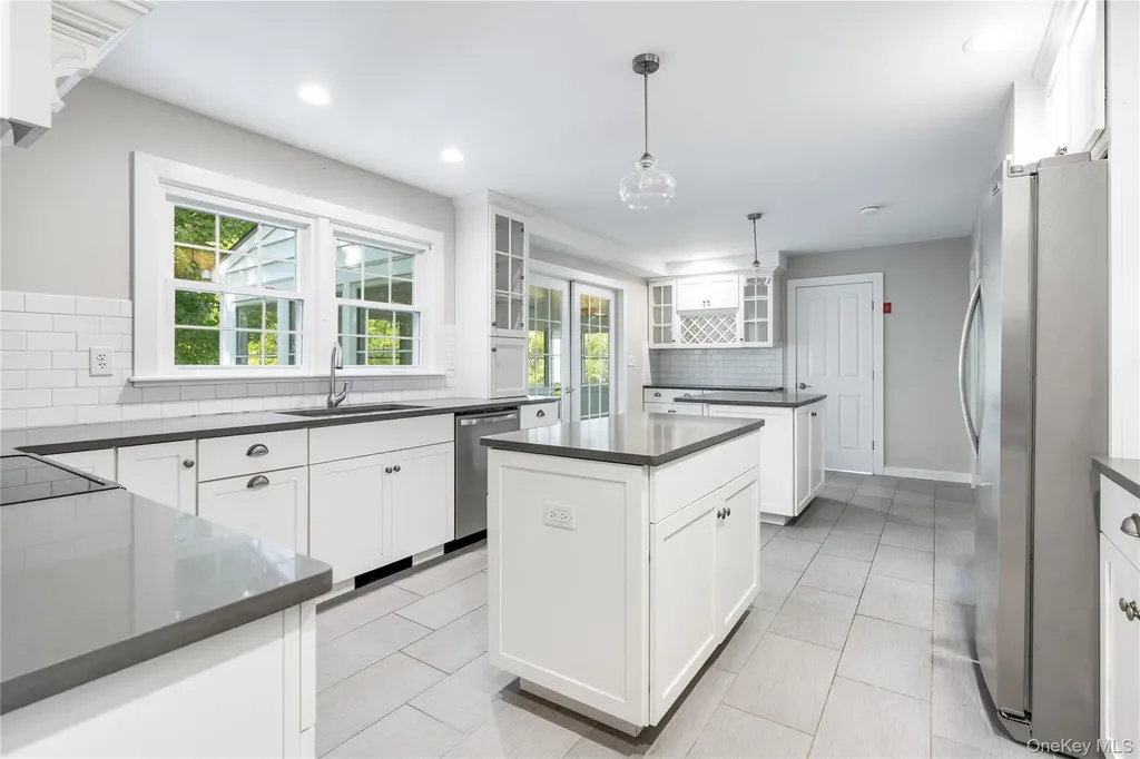 6 Old Mill Drive Poughkeepsie NY 12603