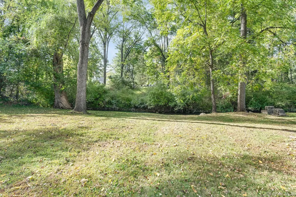 6 Old Mill Drive Poughkeepsie NY 12603