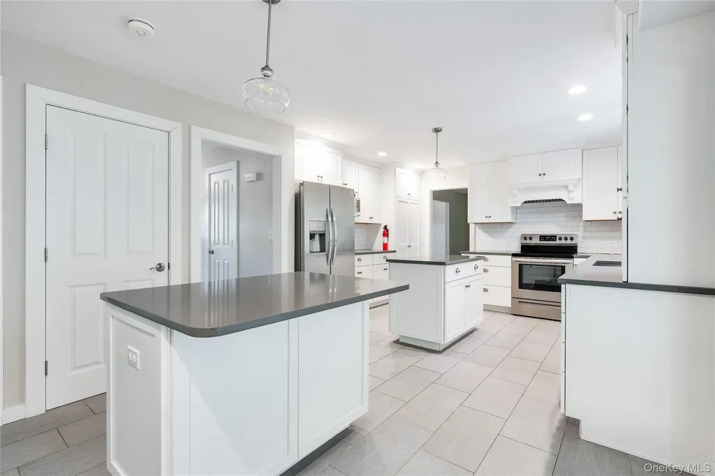6 Old Mill Drive Poughkeepsie NY 12603