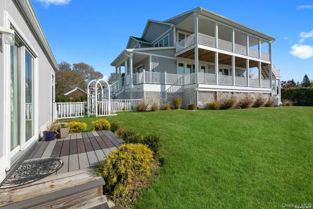 77 Library Avenue Westhampton Beach NY 11978