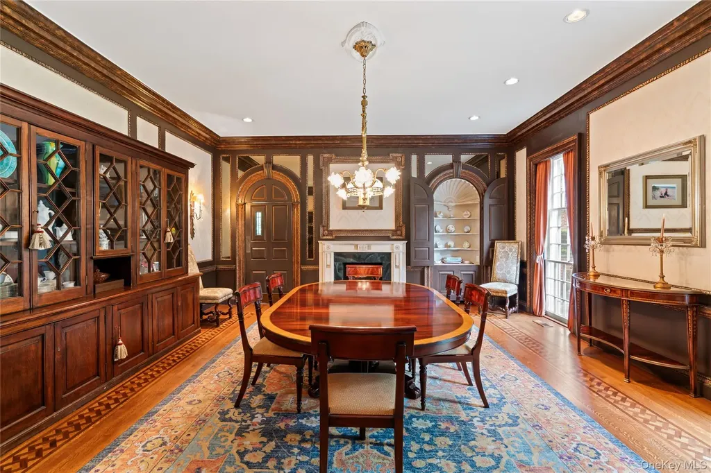 88 Wheatley Road Old Westbury NY 11568