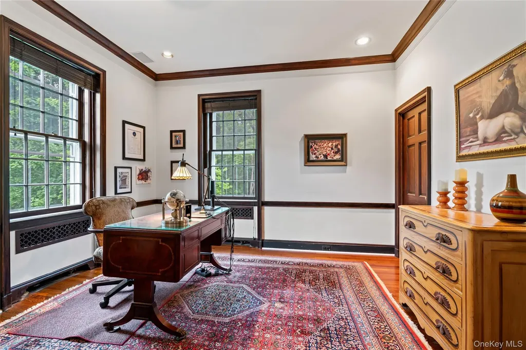 88 Wheatley Road Old Westbury NY 11568