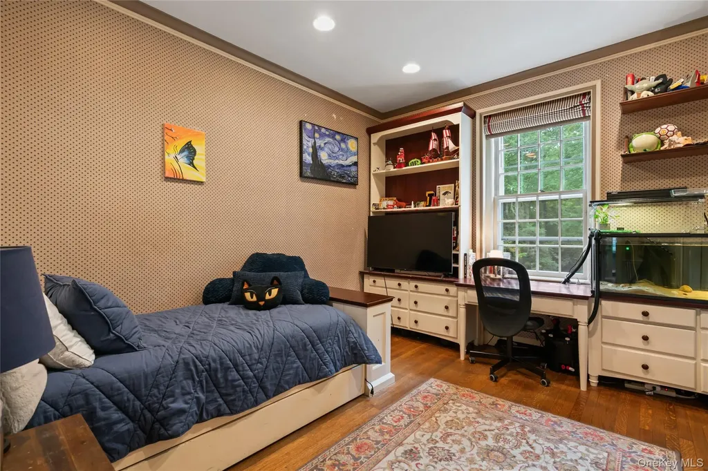 88 Wheatley Road Old Westbury NY 11568