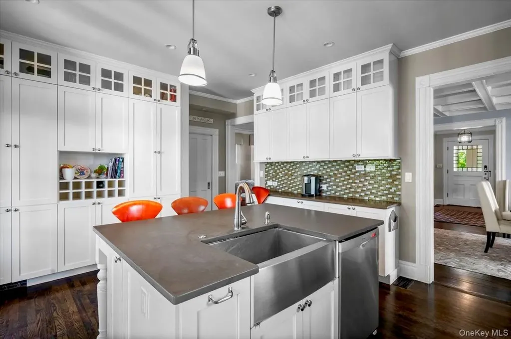 201 N Broadway Nyack NY 10960
