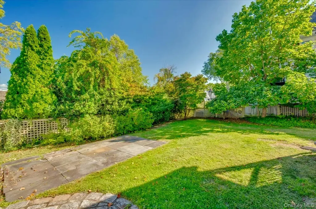 201 N Broadway Nyack NY 10960