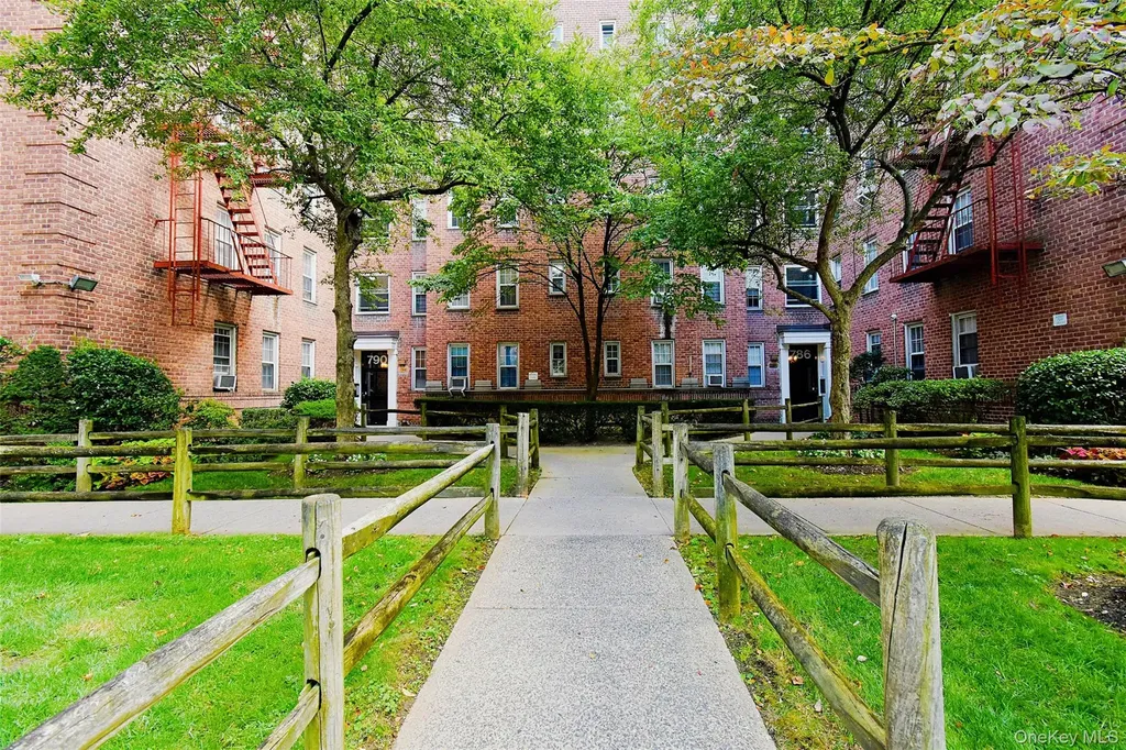 786 Bronx River Bronxville NY 10708