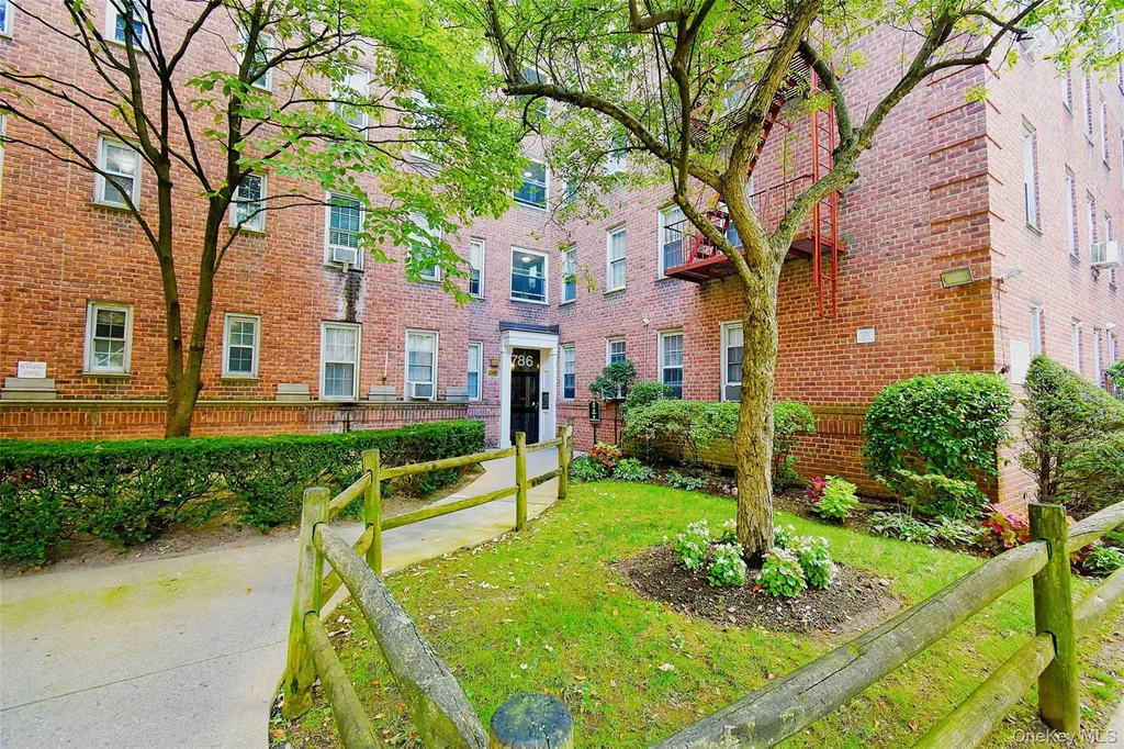 786 Bronx River Bronxville NY 10708
