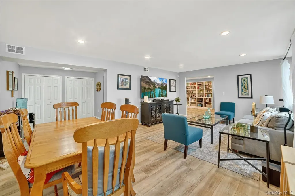 1504 Fox Glen Drive Hartsdale NY 10530