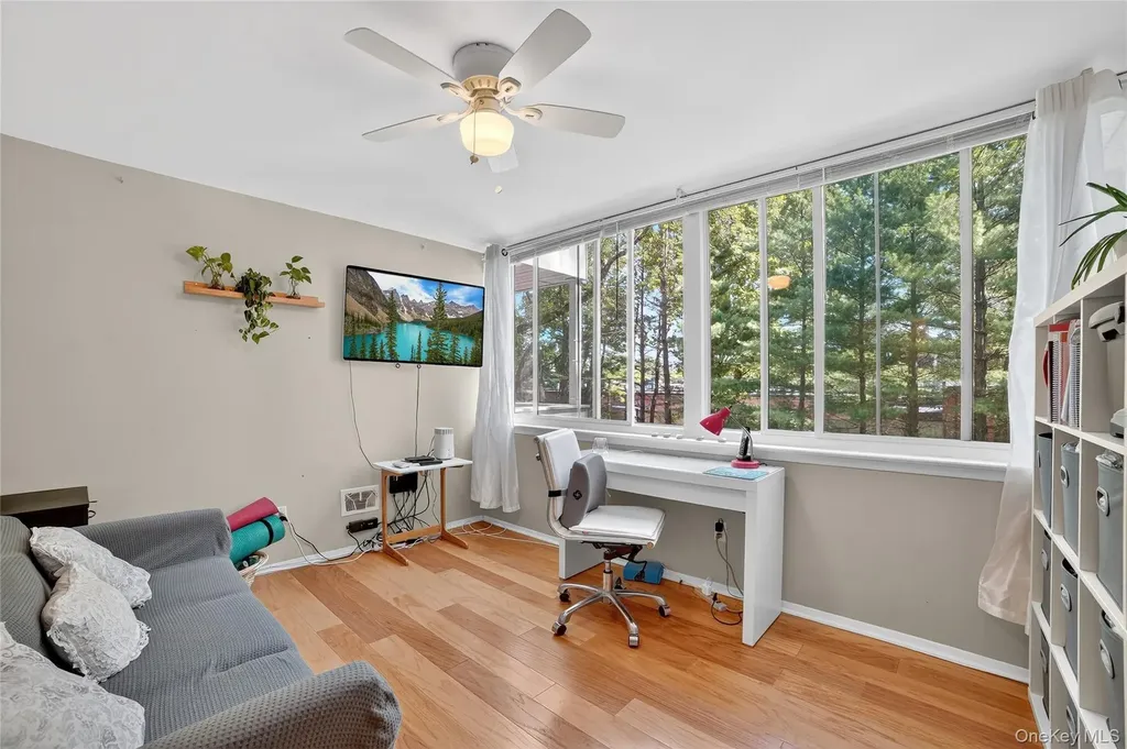 1504 Fox Glen Drive Hartsdale NY 10530