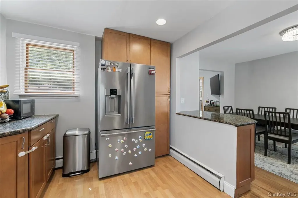 33 Prospect Avenue Lynbrook NY 11563
