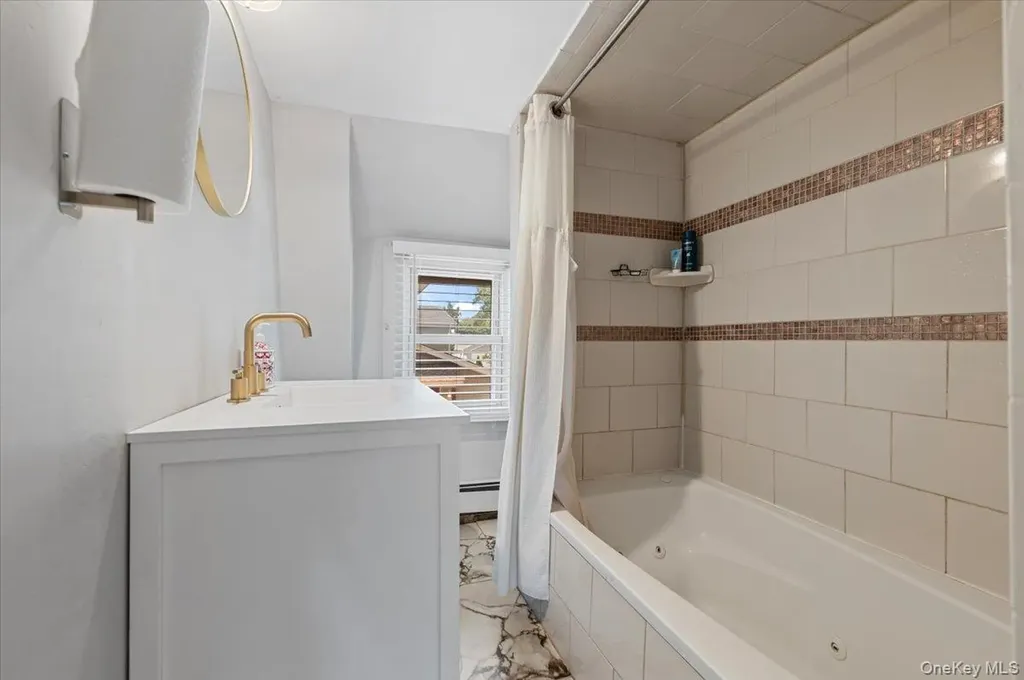 33 Prospect Avenue Lynbrook NY 11563