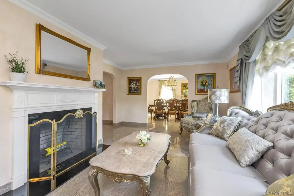 15421 Bayside Avenue Flushing NY 11354