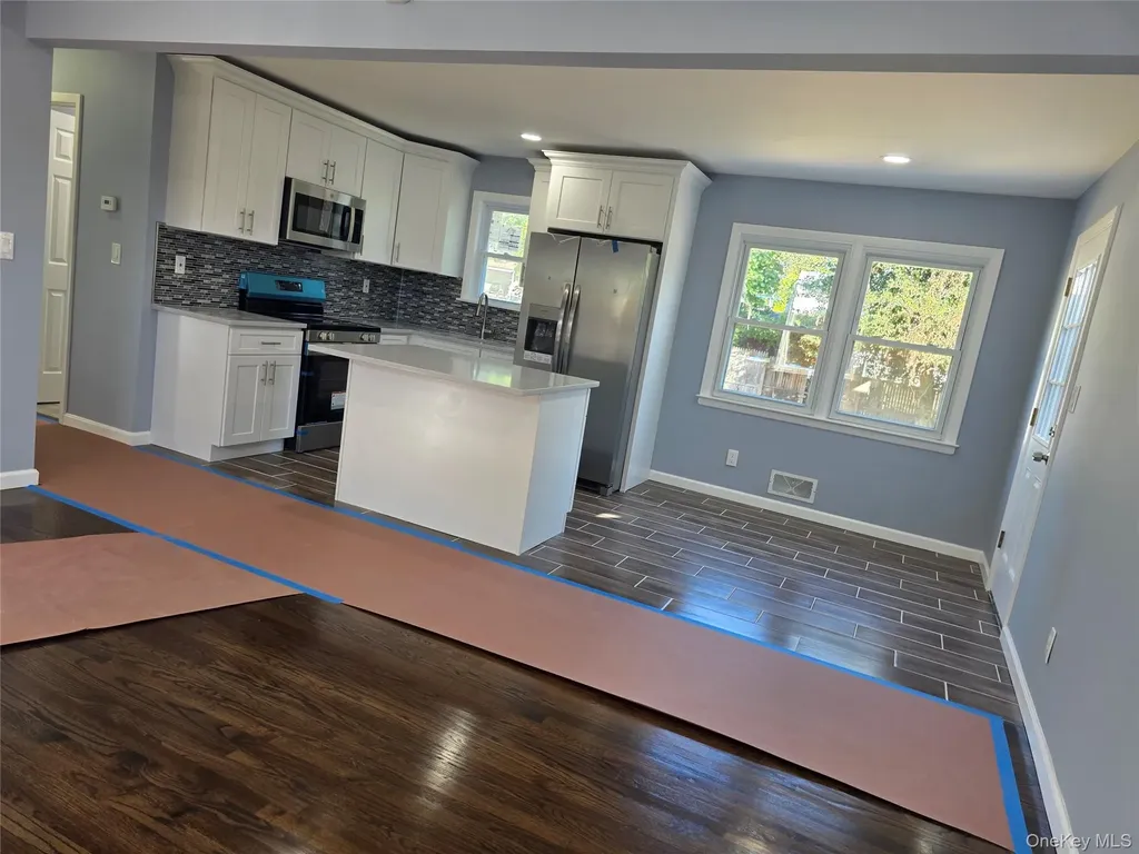6 Hilliard Avenue Central Islip NY 11722