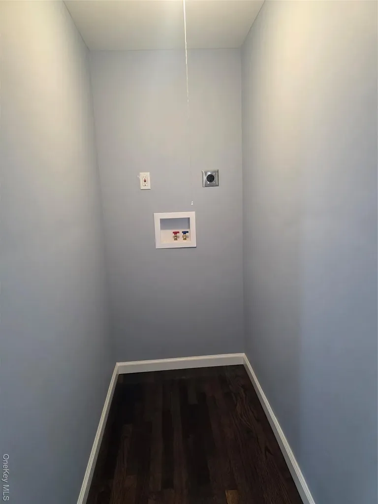6 Hilliard Avenue Central Islip NY 11722