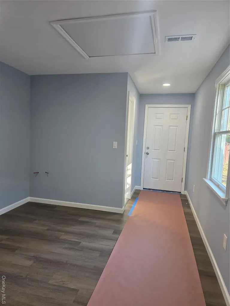6 Hilliard Avenue Central Islip NY 11722