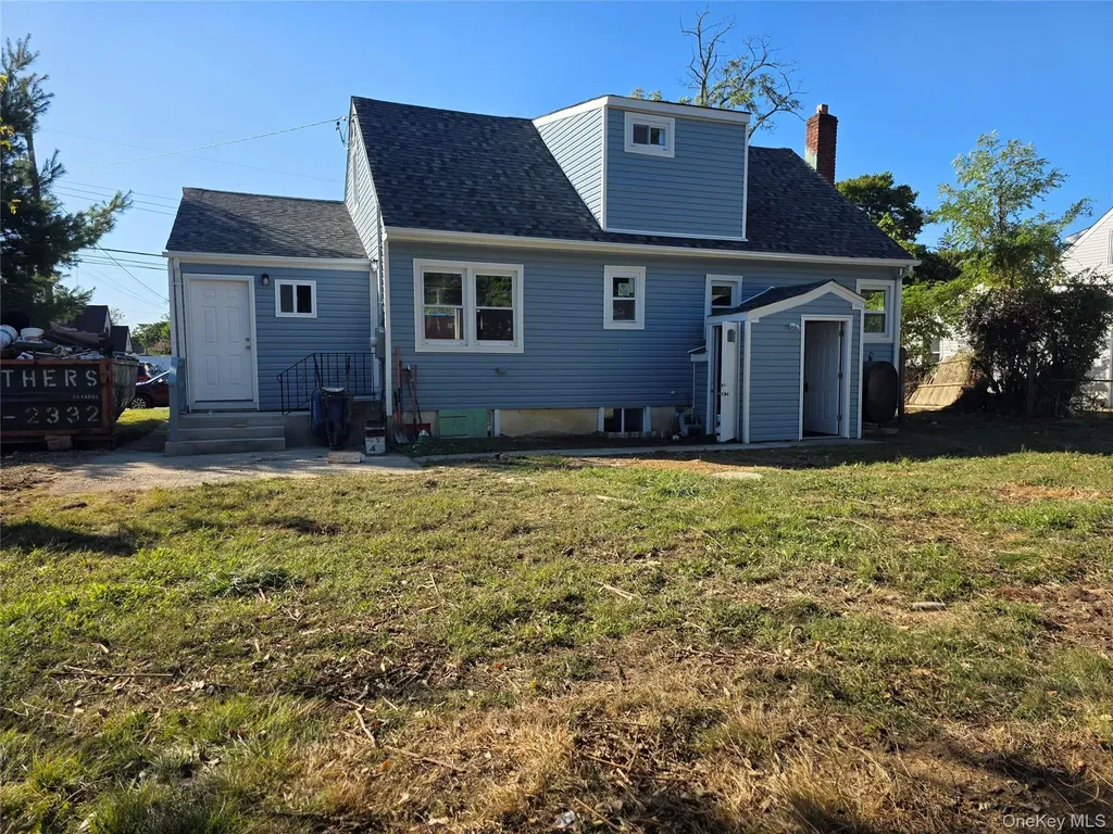 6 Hilliard Avenue Central Islip NY 11722