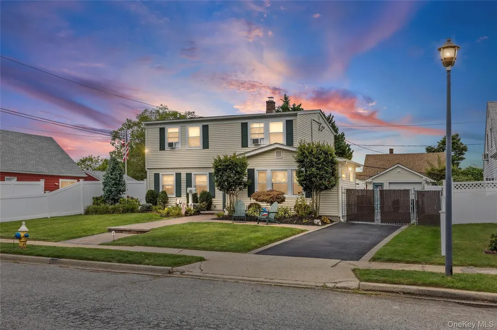 45 Forge Lane Levittown NY 11756