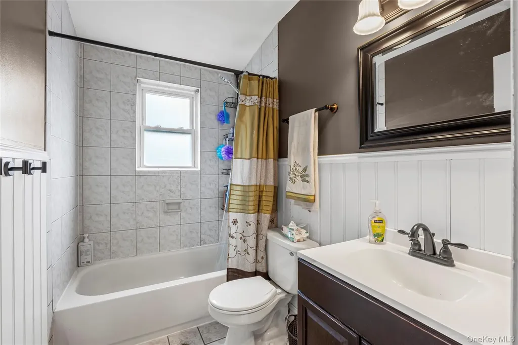 45 Forge Lane Levittown NY 11756