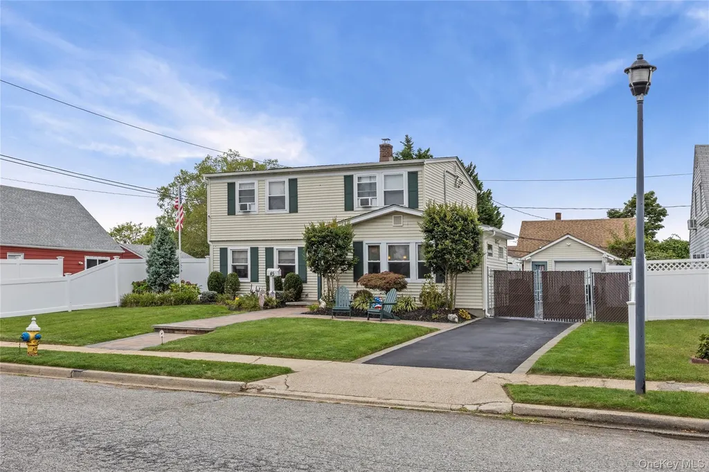 45 Forge Lane Levittown NY 11756