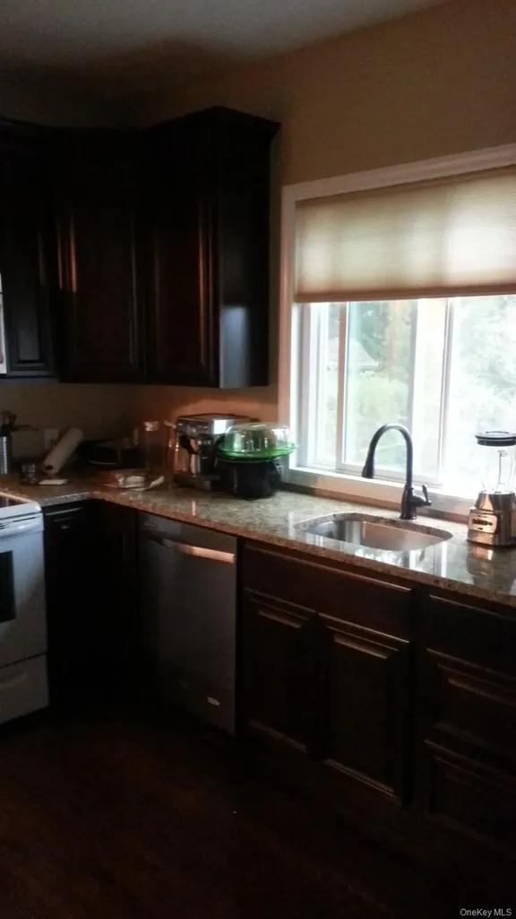 44 Chippewa Road Yonkers NY 10710