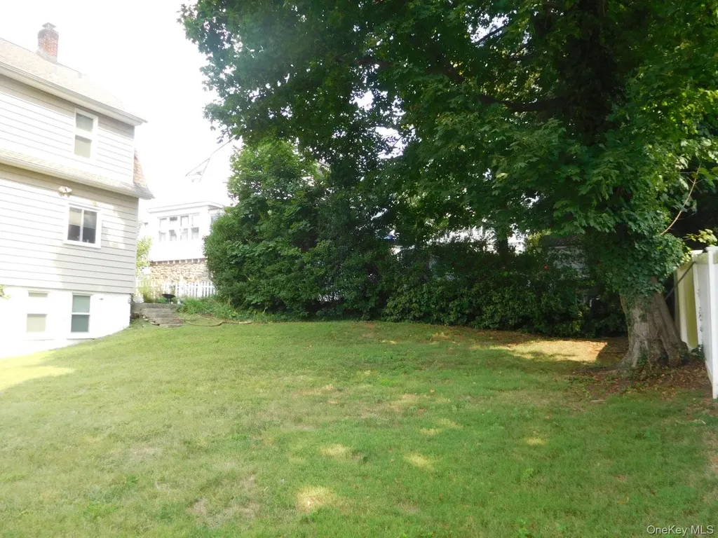 44 Chippewa Road Yonkers NY 10710