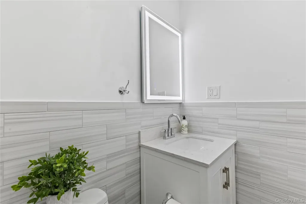 105 Cherry Hill Drive Poughkeepsie NY 12603