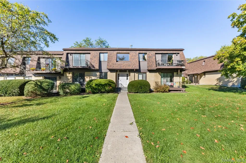 105 Cherry Hill Drive Poughkeepsie NY 12603