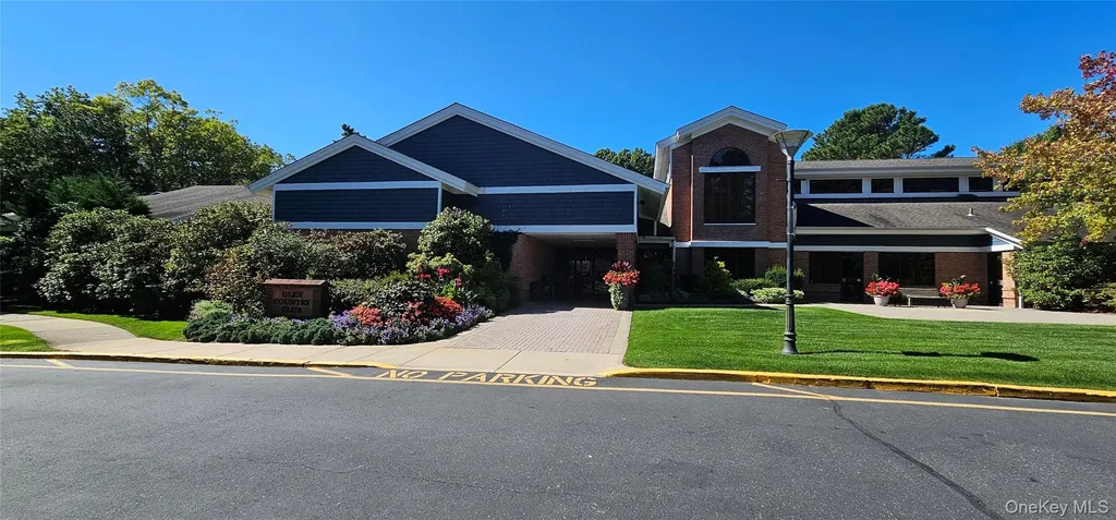 244 Glen Drive Ridge NY 11961