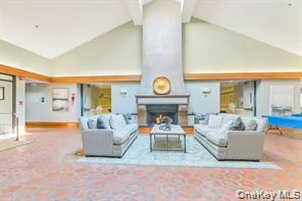 244 Glen Drive Ridge NY 11961