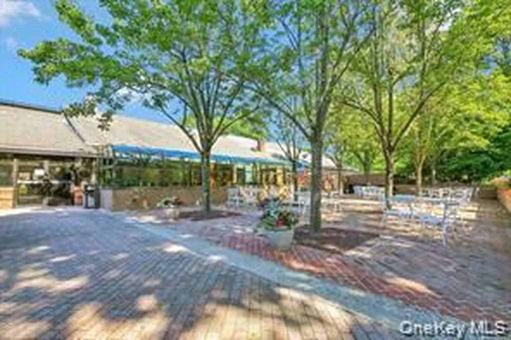 244 Glen Drive Ridge NY 11961
