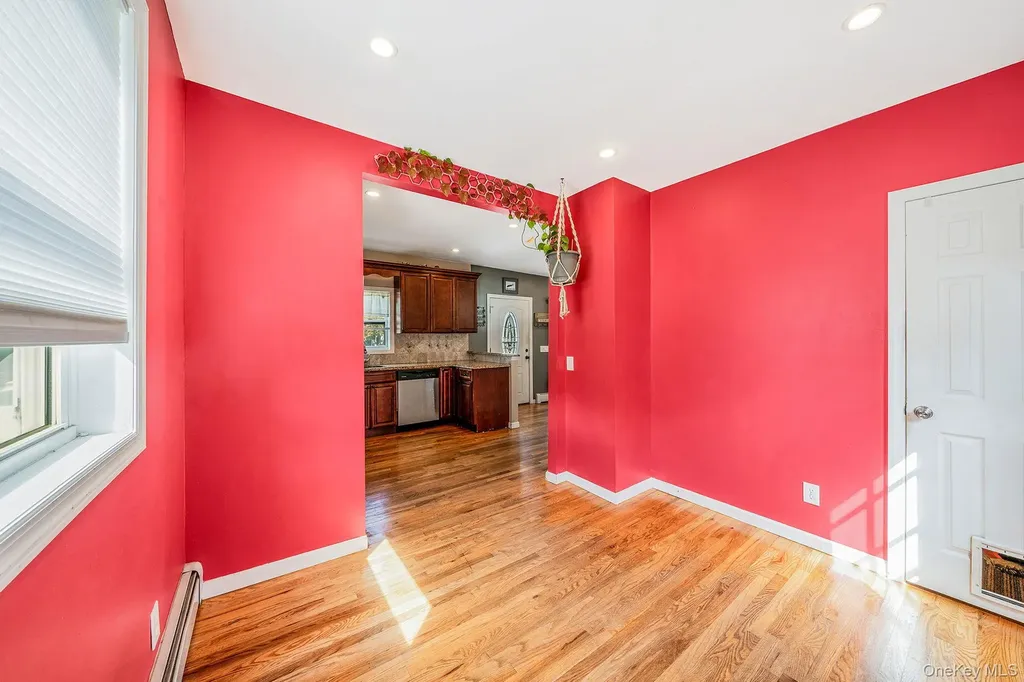 94 Richard Avenue Islip Terrace NY 11752