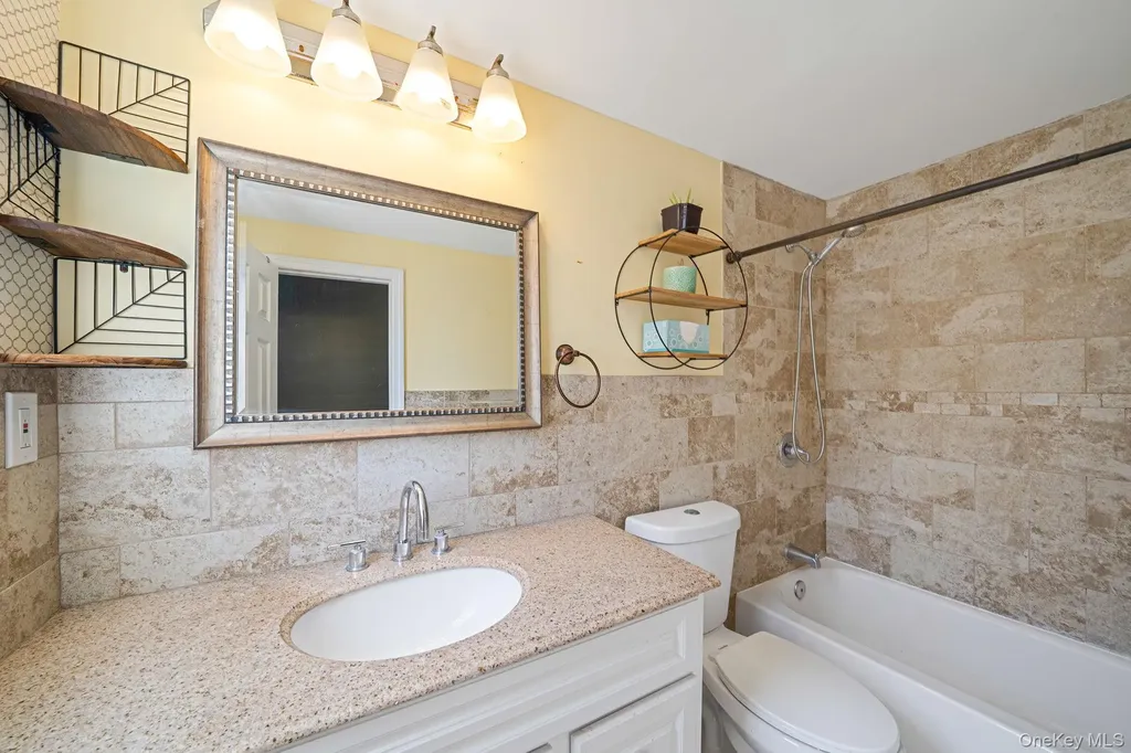 94 Richard Avenue Islip Terrace NY 11752