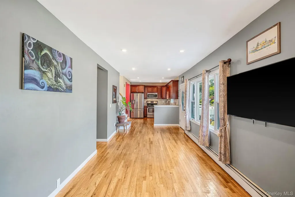 94 Richard Avenue Islip Terrace NY 11752