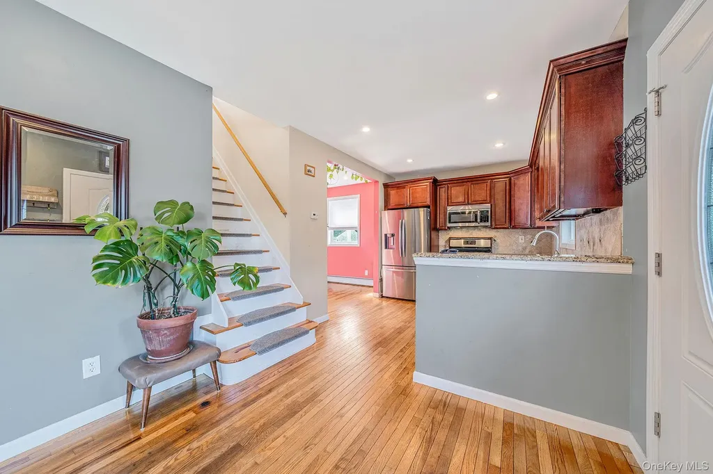 94 Richard Avenue Islip Terrace NY 11752