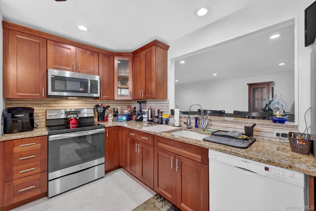 3105 Village Drive Brewster NY 10509