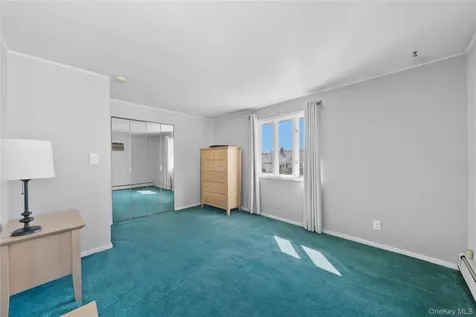 15 Hayes Road Amity Harbor NY 11701