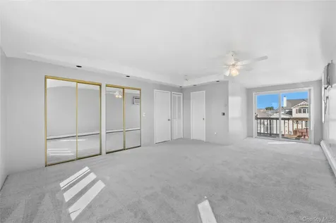 15 Hayes Road Amity Harbor NY 11701