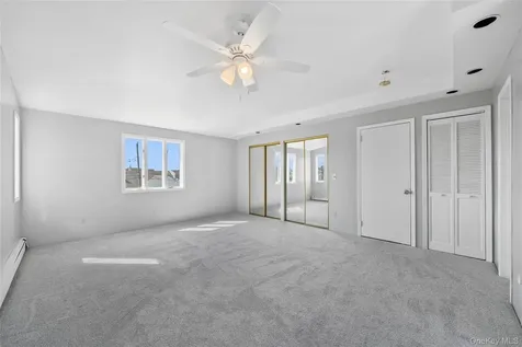 15 Hayes Road Amity Harbor NY 11701