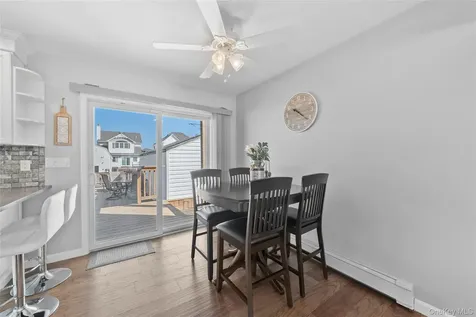 15 Hayes Road Amity Harbor NY 11701