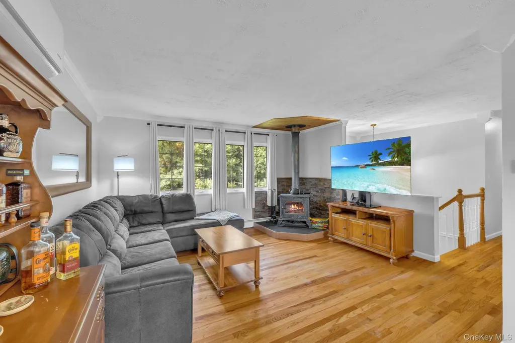 29 Cornfield Road Middletown NY 10940