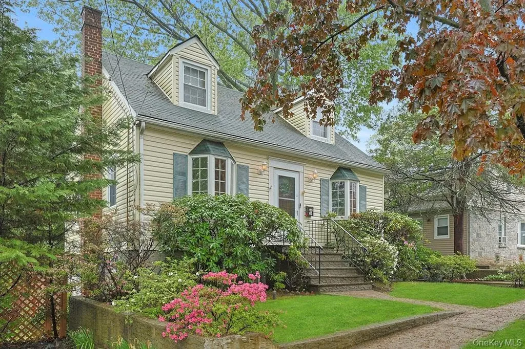 62 Rosehill Terrace Yonkers NY 10703