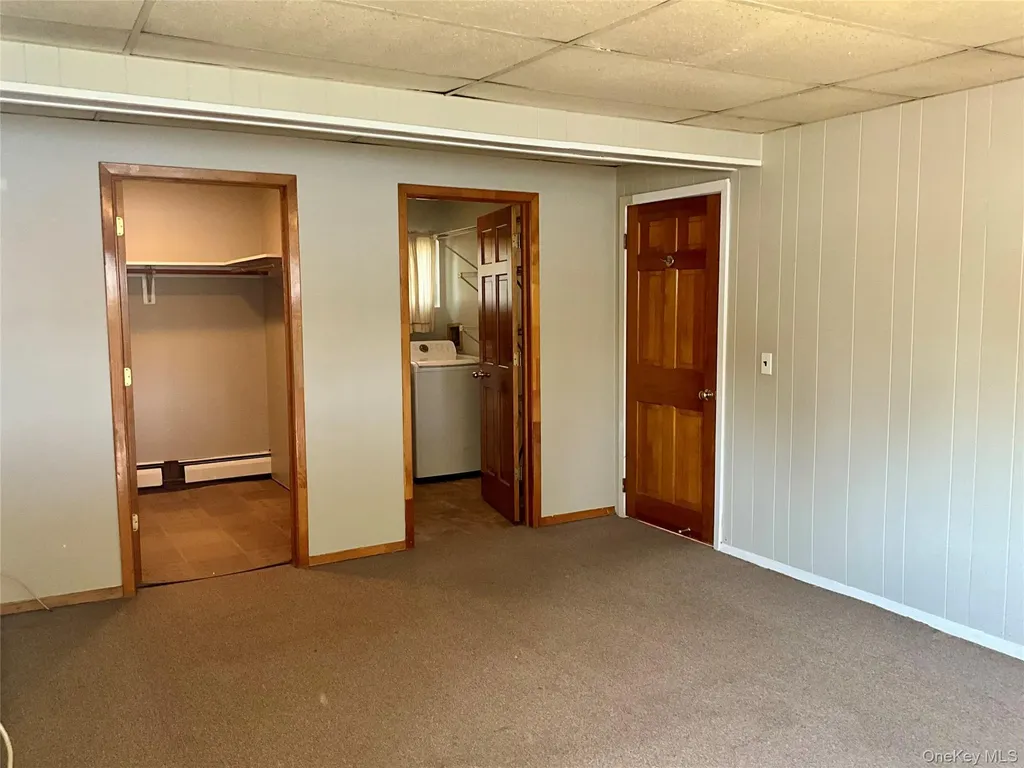 17 Rural Lane Levittown NY 11756