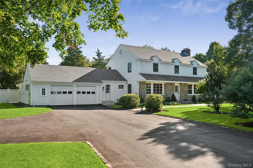 11 Oneck Road Westhampton Beach NY 11978