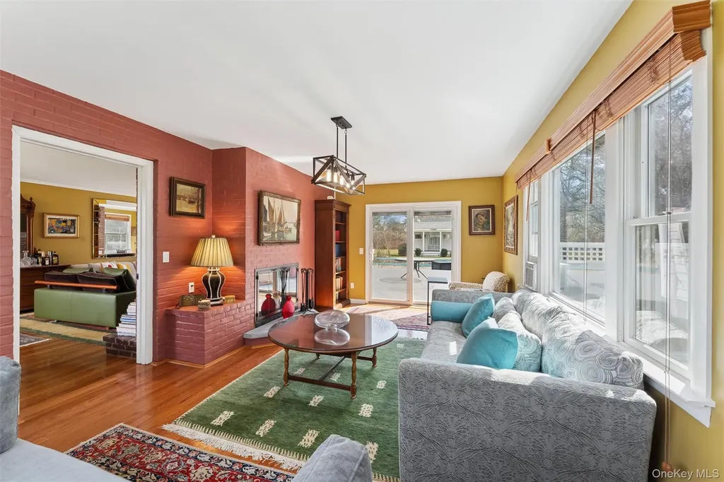 11 Oneck Road Westhampton Beach NY 11978
