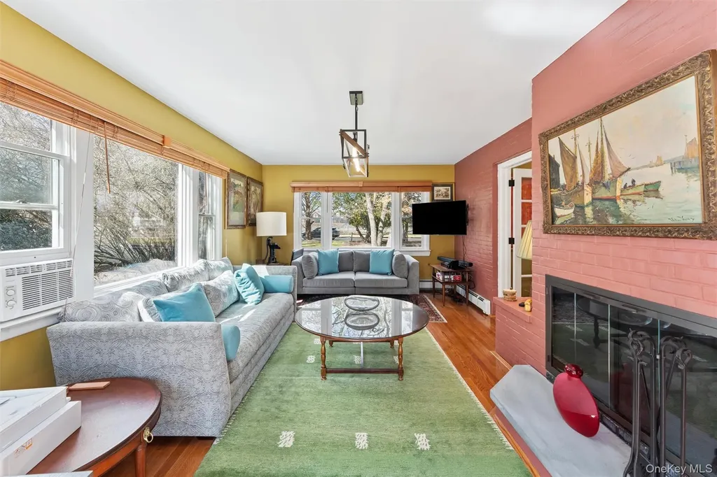 11 Oneck Road Westhampton Beach NY 11978