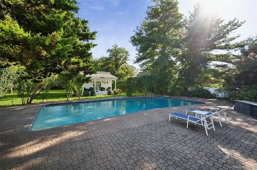 11 Oneck Road Westhampton Beach NY 11978