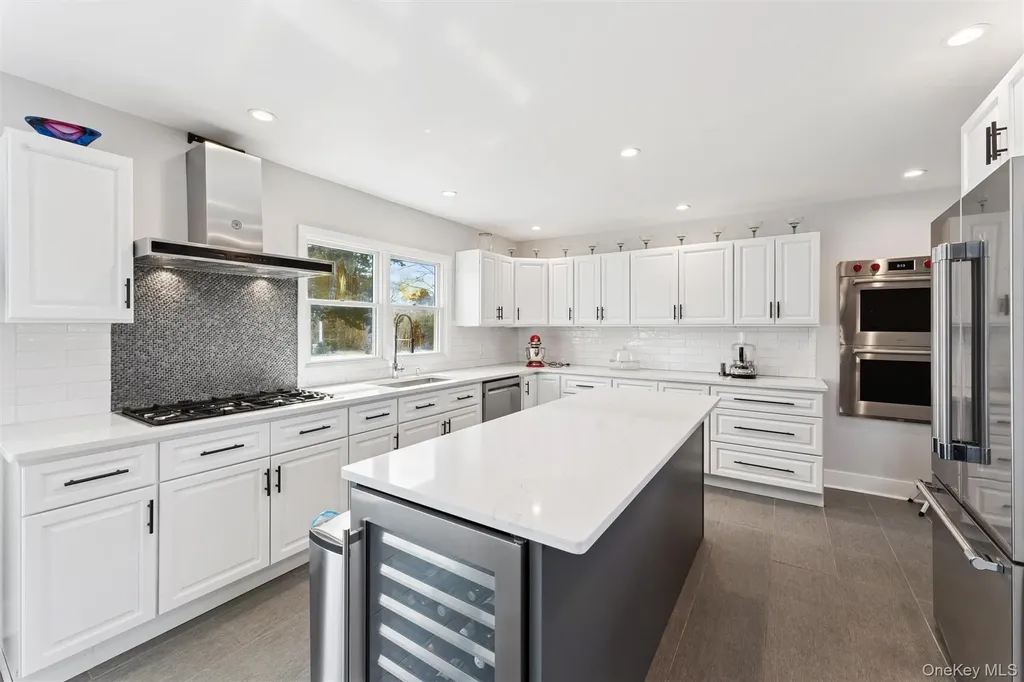 11 Oneck Road Westhampton Beach NY 11978